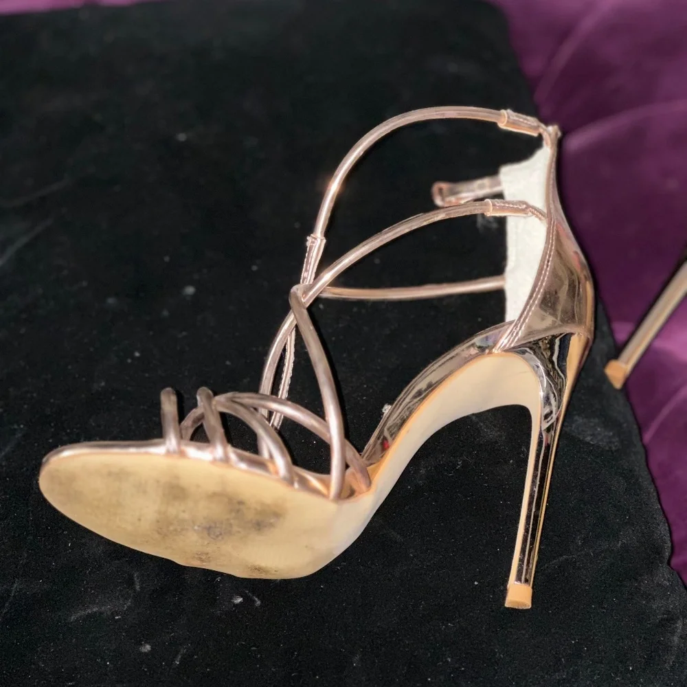 Shoes - Picture 1 of 3
